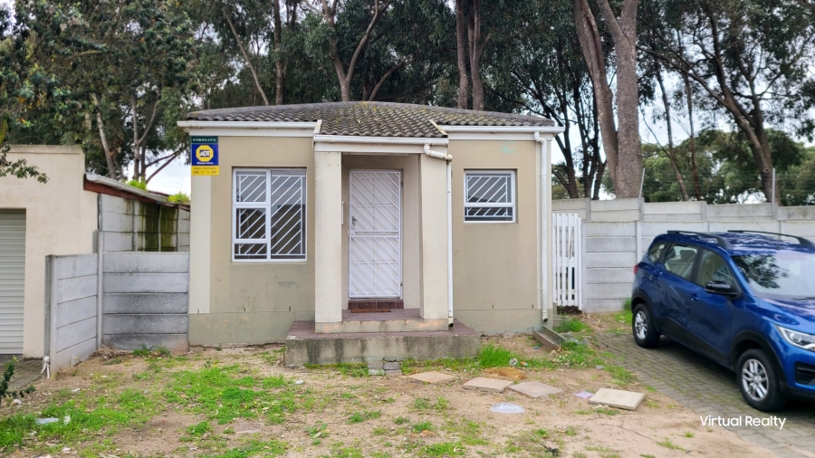 2 Bedroom Property for Sale in The Connifers Western Cape